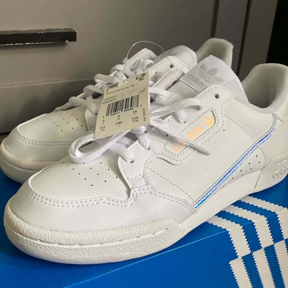 Adidas Original Continental 80 Juniors Size 5 1/2, Women’s 7 1/2. Brand New